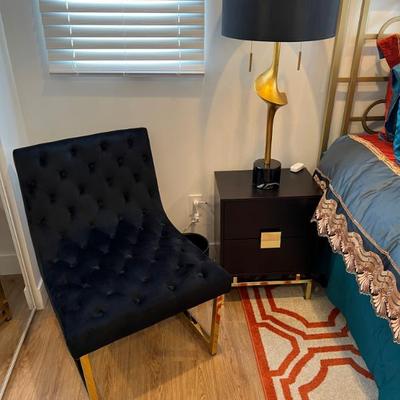 Sale Photo Thumbnail #100