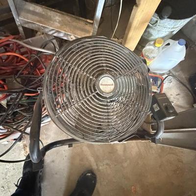 Sale Photo Thumbnail #203