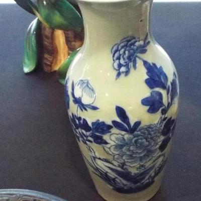 Sale Photo Thumbnail #31: CHINESE BLUE AND WHITE PORCELAIN