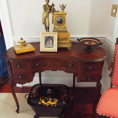 Sale Photo Thumbnail #43: VINTAGE MOHAGANY KIDNEY SHAPED DESK  W/ FRENCH CLOCK AND ONYX INKWELL