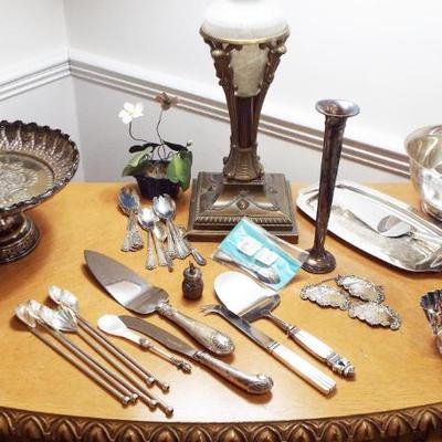 Sale Photo Thumbnail #7: STERLING AND SOME TIFFANY ITEMS