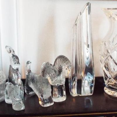 Sale Photo Thumbnail #147: VARIOUS GLASS ANIMALS 