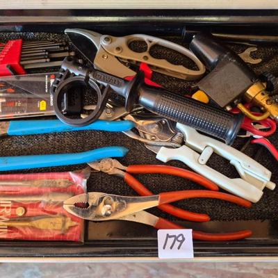 Sale Photo Thumbnail #327