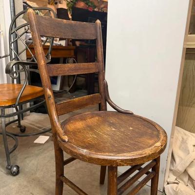 Antique Wooden Ladder-Back Chair with Round Seat