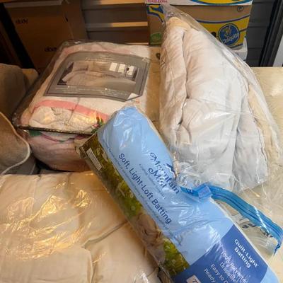 Bedding Lot