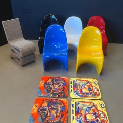 6 Miniature Museum Chairs & 4 Basquiat Coasters