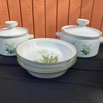 Noritake Mountain Flowers Pieces 