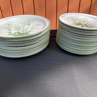 Noritake Mountain Flowers Plates 