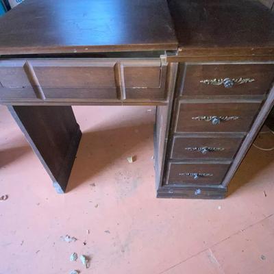 Sewing Machine Table 