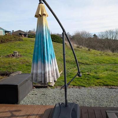 Canteliver Patio Umbrella 