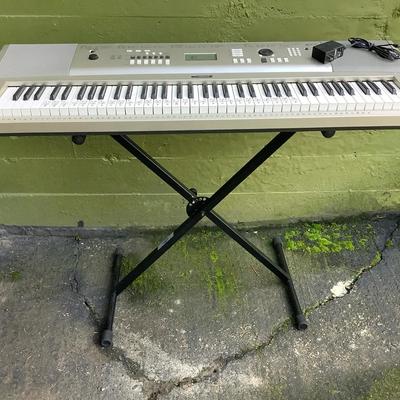 Yamaha Keyboard and Stand 