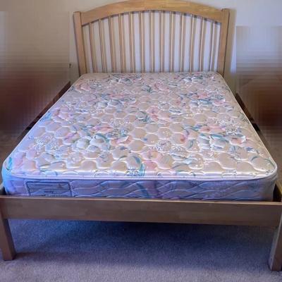 Full Size Bed With Mattress