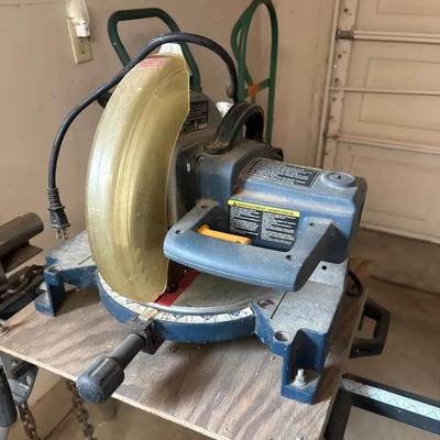 Ryobi 10 In. Compound Miter Saw And Stand