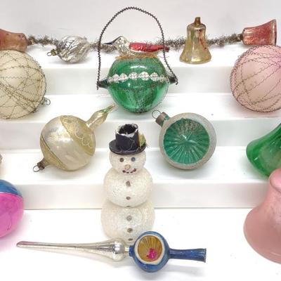 Sale Photo Thumbnail #510: 14 Vintage Figural Christmas Ornaments & Topper