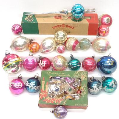 Sale Photo Thumbnail #525: 49 Vintage Christmas Ornaments Shiny Brite Topper