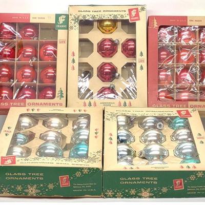 Sale Photo Thumbnail #531: 52 Vintage Franke Christmas Ornaments w/ Boxes