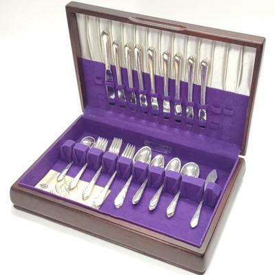 Sale Photo Thumbnail #20: 39 pc Sterling Silver Royal Crest Wildflower Set