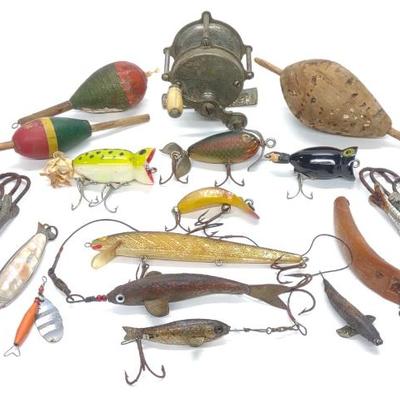 Sale Photo Thumbnail #333: 21 Vintage Fishing Lures, Reel & Cork Bobbers