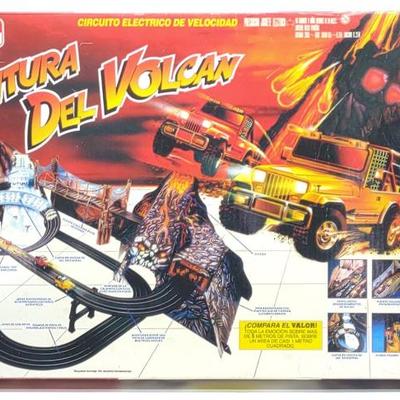 Sale Photo Thumbnail #181: 1991 Canyon Of Doom Slot Car Set (Spanish Version)