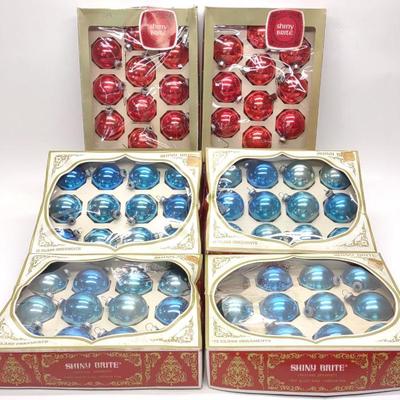 Sale Photo Thumbnail #534: 68 Vintage Shiny Brite Christmas Ornaments & Boxes