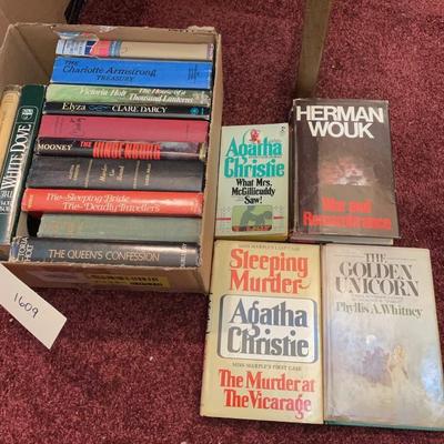 Sale Photo Thumbnail #367