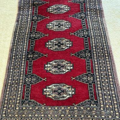 Hand Knotted Wool Rug 2’1”x3’7”