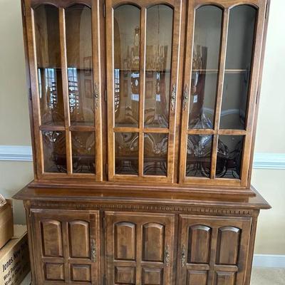Ethan Allen Dining Hutch