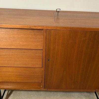 Vintage PFAFF Sewing Machine With Mid-Century Cabinet 