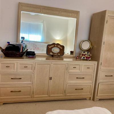 Sale Photo Thumbnail #44