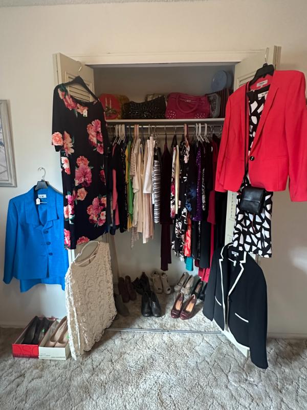 Sale Photo Thumbnail #284