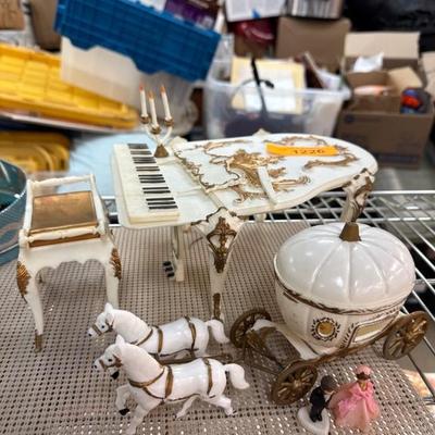 Sale Photo Thumbnail #266