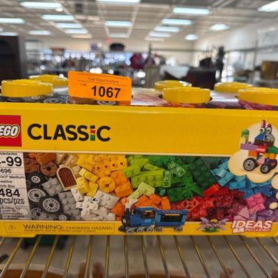 Sale Photo Thumbnail #107