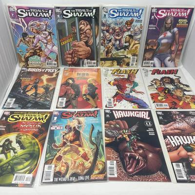 12 Vintage 1990s DC Comics: The Flash, Hawkgirl, Shazam, Birds Of Prey - Reserve $65