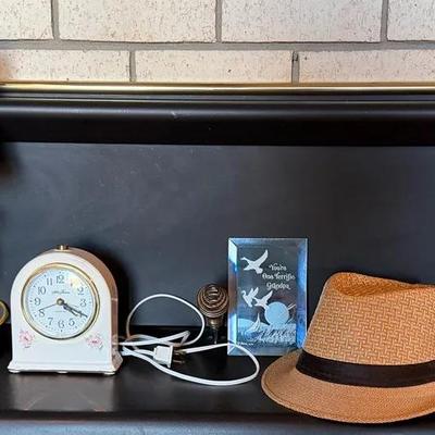 Antique-Style Home Decor Set and Men’s Summer Straw Fedora
