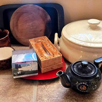 "Haegar" Serving Platter and Many Other Kitchen Finds