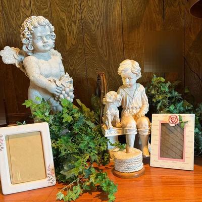 Charming Vintage Decorative Collection 