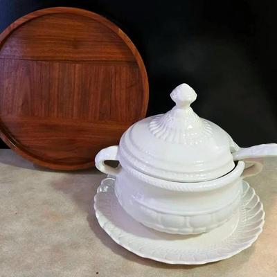 Soup Tureen with Resting Plate and Wooden Lazy Susan