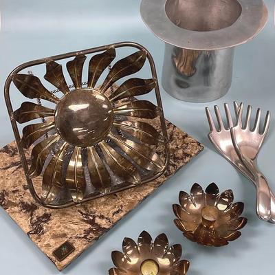 Silver Hued And Marble Fête Set