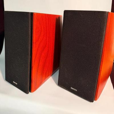 Edifier Multimedia Speaker Set & Microphone