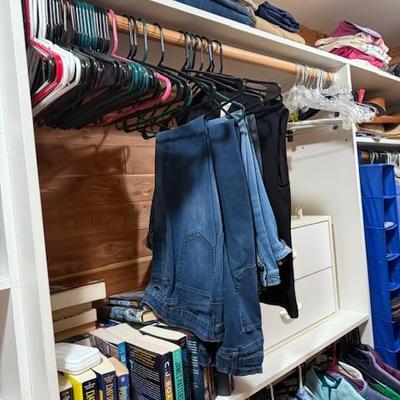 Sale Photo Thumbnail #375