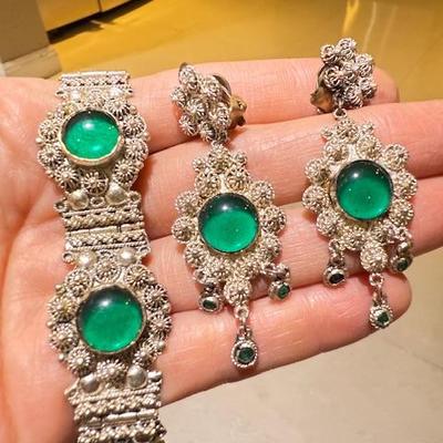 Sale Photo Thumbnail #97