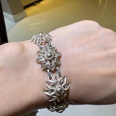 Sale Photo Thumbnail #89