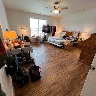 Sale Photo Thumbnail #51