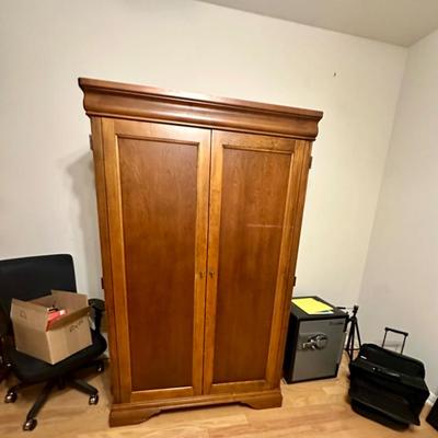 Sale Photo Thumbnail #87