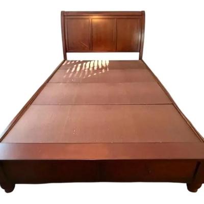 Aspenhome Queen-Sized Wooden Headboard and Bed Frame