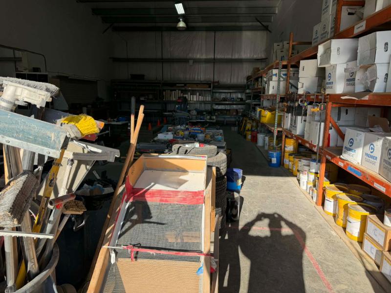 Sale Photo Thumbnail #42