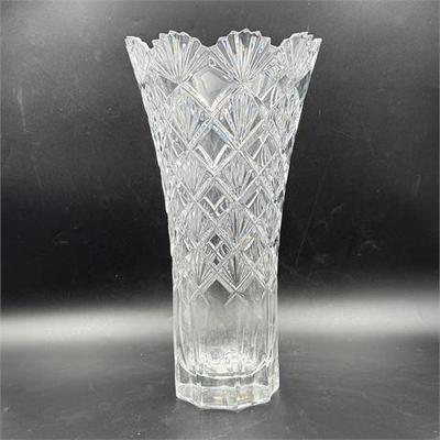 Sale Photo Thumbnail #34: Lot 113   
Mikasa Valbonne Lead Crystal Cut Flair Vase