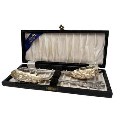 Sale Photo Thumbnail #28: Lot 075   
WA Sheffield Serving Spoons in Presentation Box