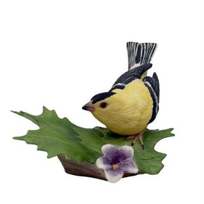 Sale Photo Thumbnail #40: Lot 159  
Boehm Porcelain Goldfinch with Violets No. 40467, 1995