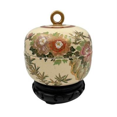 Sale Photo Thumbnail #63: Lot 513   
Japanese Decorative Kutani Style Covered Jar